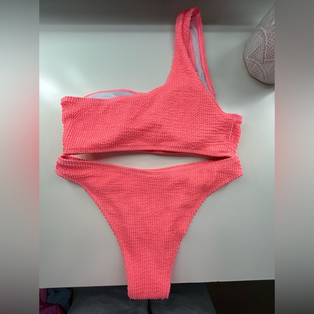 Pink One-Shoulder Bikini Set - Picture 2 of 2